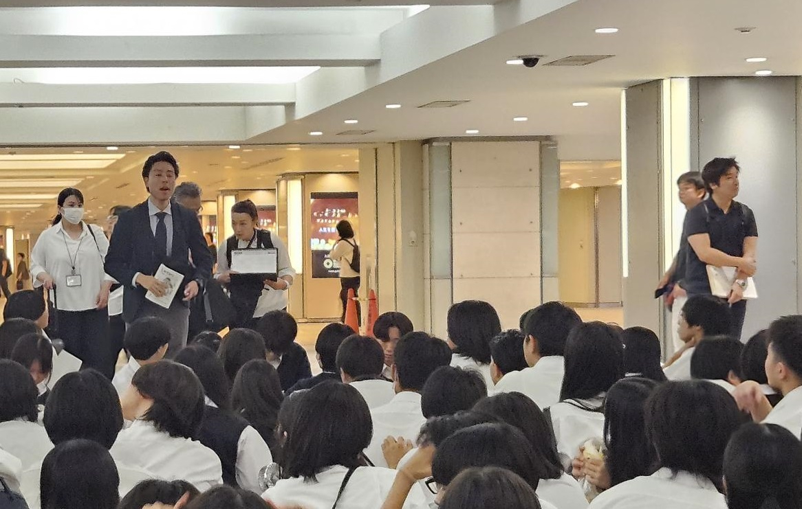 修学旅行集合東京駅1000003926 - コピー